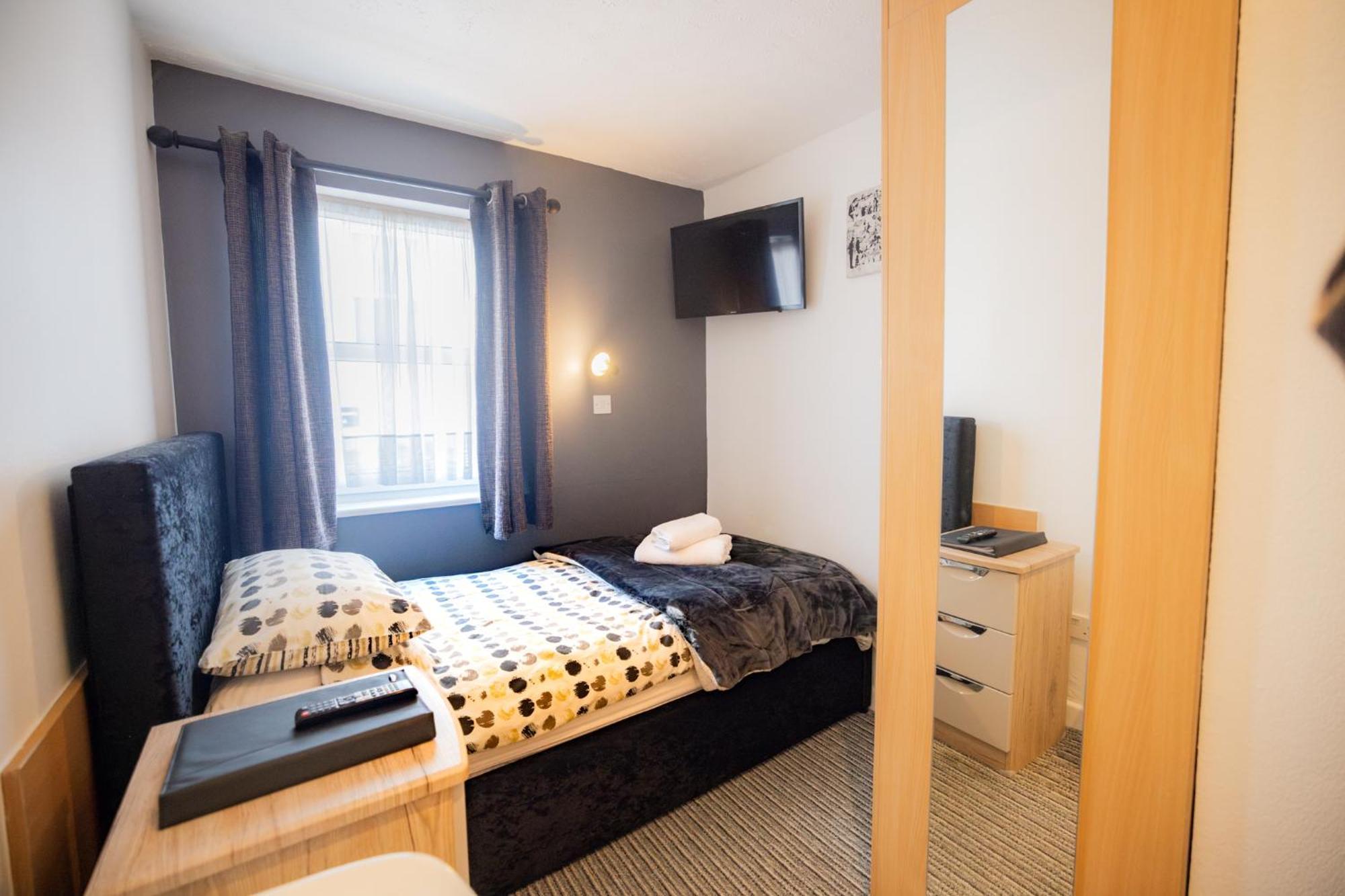 St Georges Guest House Saint Peter Port Bagian luar foto