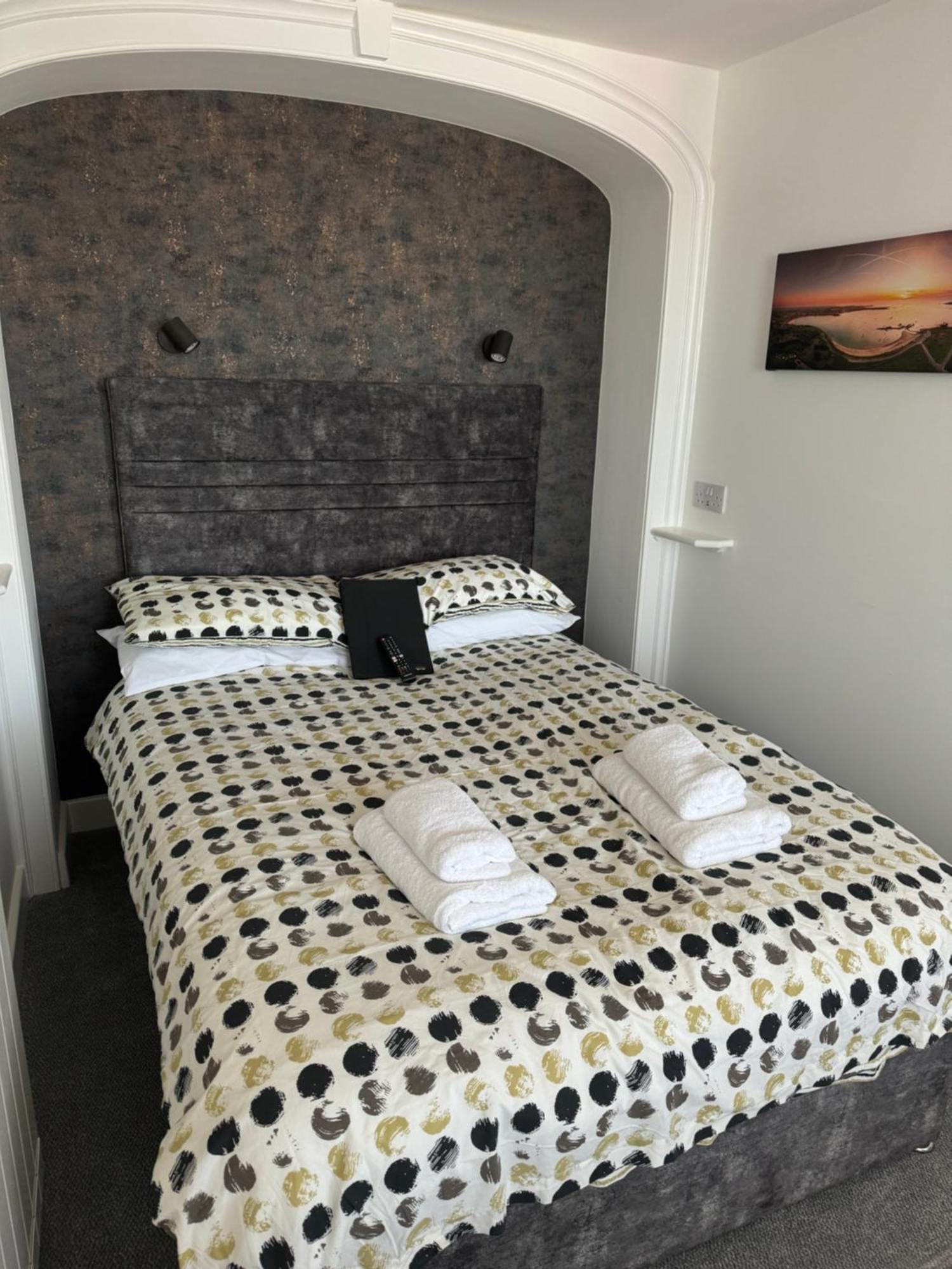 St Georges Guest House Saint Peter Port Bagian luar foto