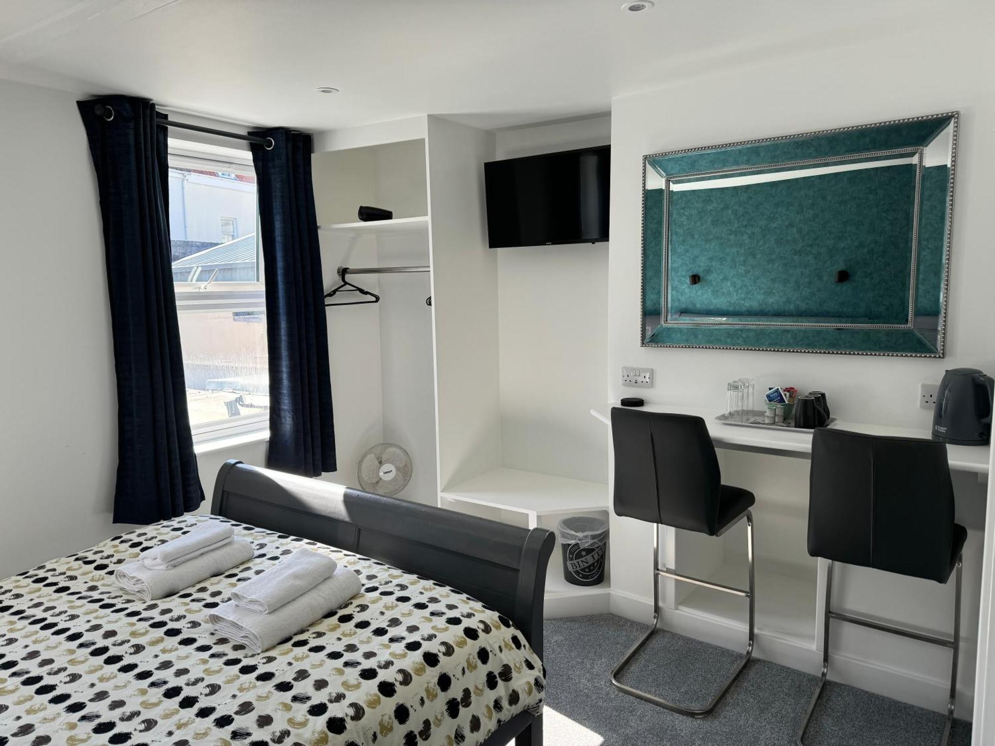 St Georges Guest House Saint Peter Port Bagian luar foto