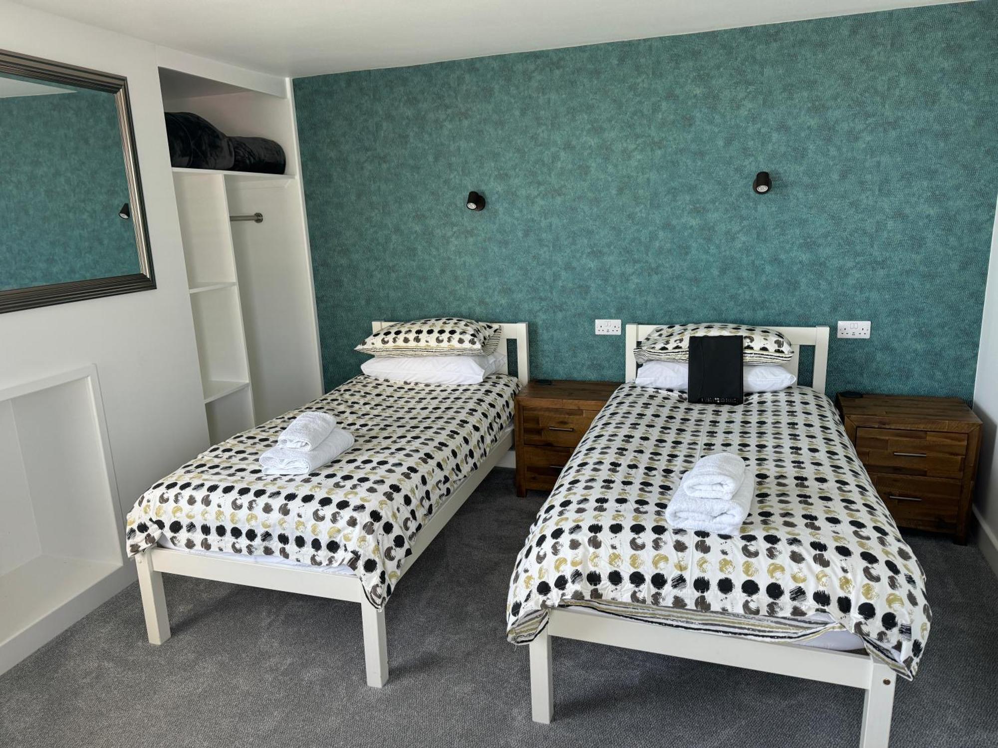 St Georges Guest House Saint Peter Port Bagian luar foto