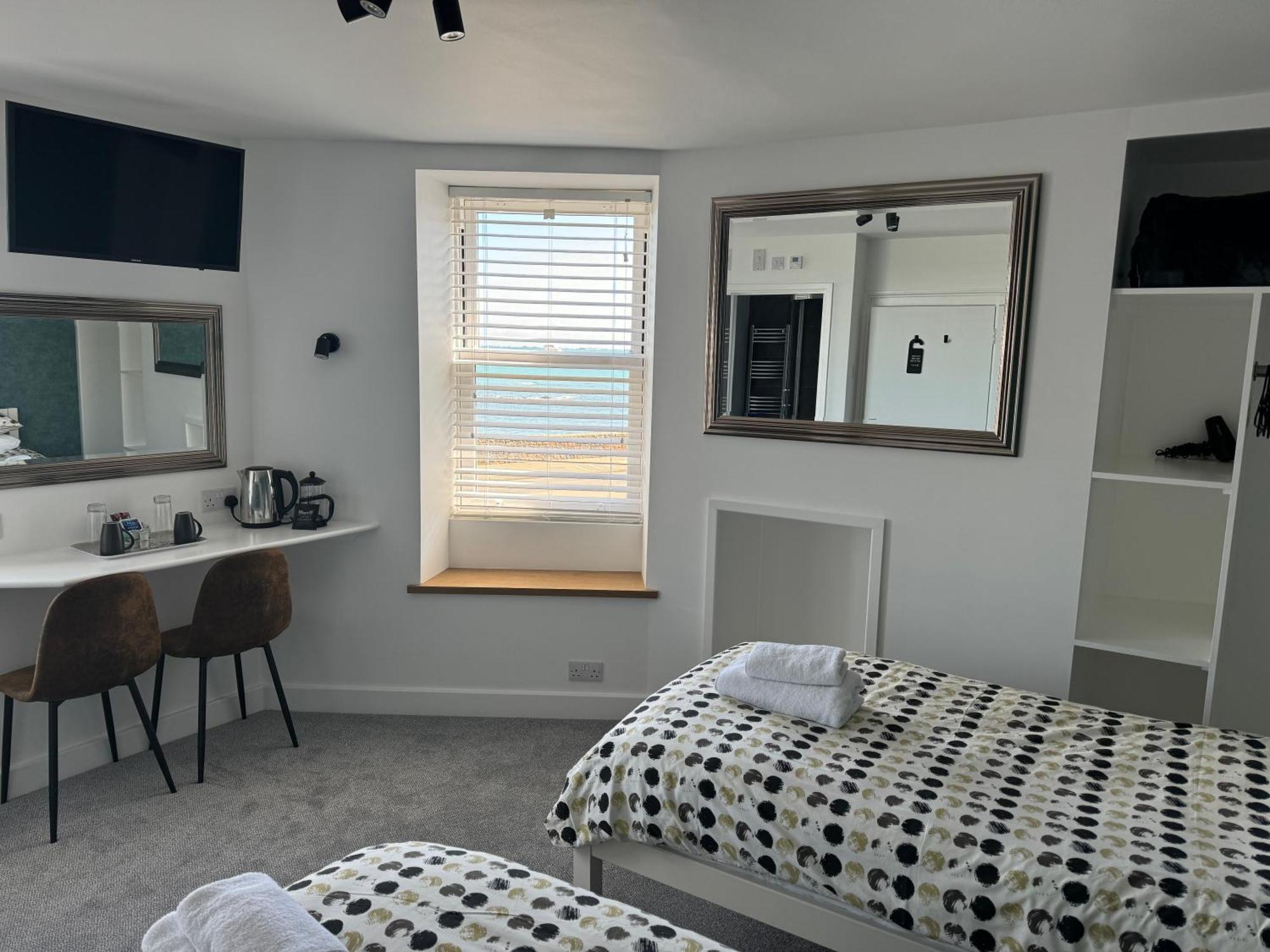 St Georges Guest House Saint Peter Port Bagian luar foto