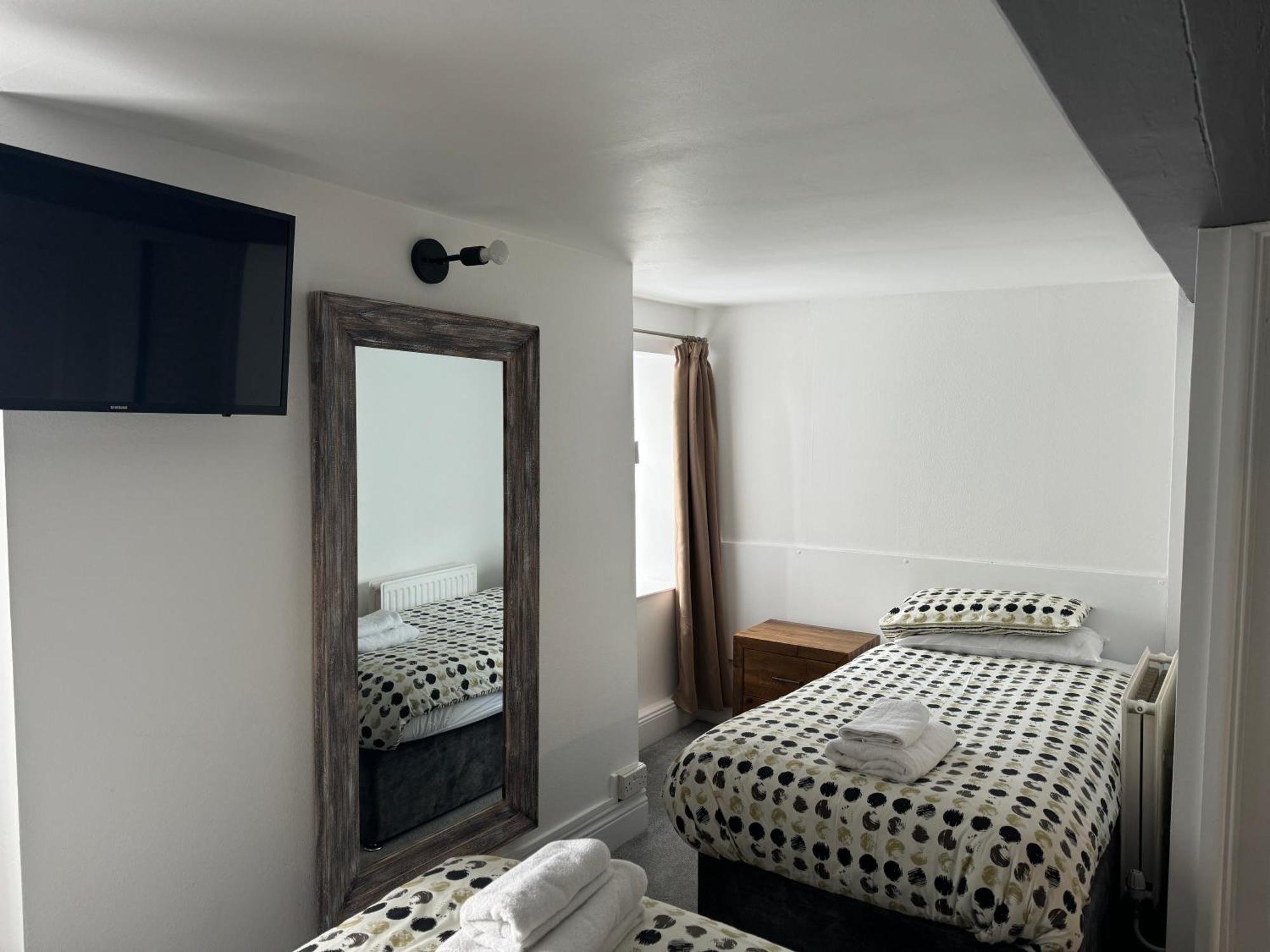 St Georges Guest House Saint Peter Port Bagian luar foto