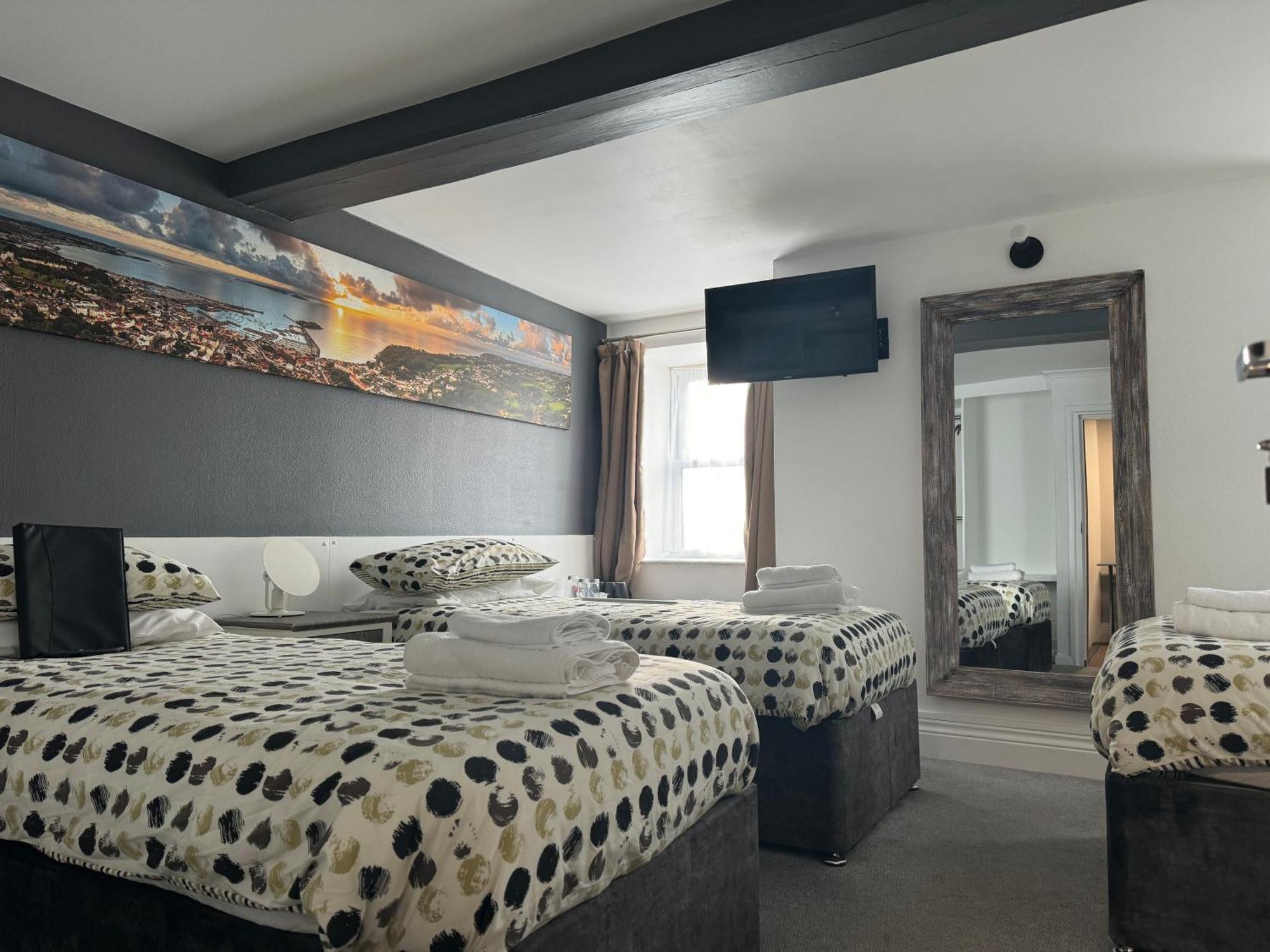 St Georges Guest House Saint Peter Port Bagian luar foto